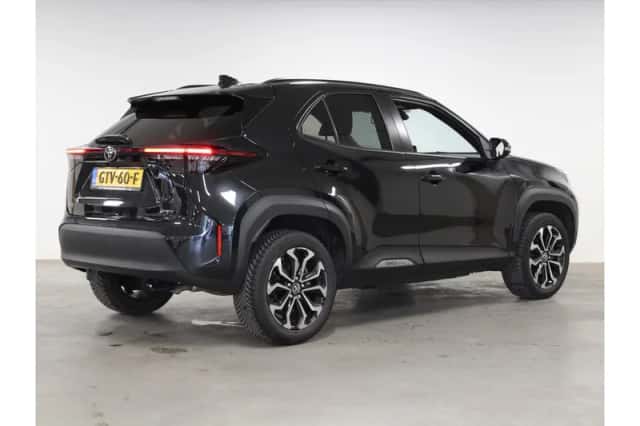 Toyota Yaris Cross (2024) thumbnail 3