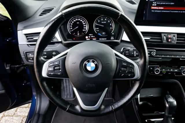 BMW X2 (2021) thumbnail 5