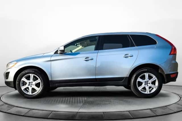 Volvo XC60 (2012) thumbnail 4