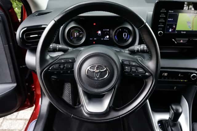 Toyota Yaris (2021) thumbnail 5
