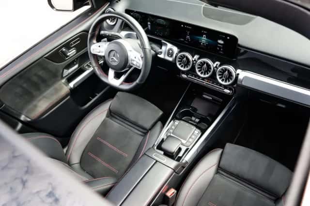 Mercedes-Benz GLB-Klasse (2022) thumbnail 3