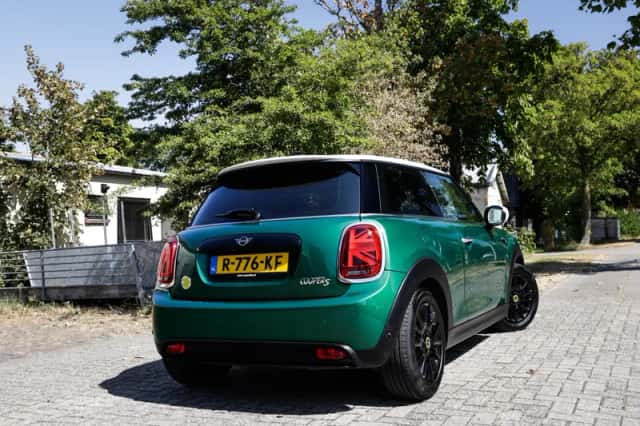 MINI Mini Electric (2022) thumbnail 1