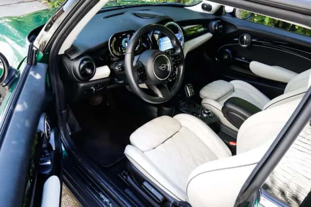 MINI Mini Electric (2022) thumbnail 4