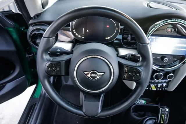 MINI Mini Electric (2022) thumbnail 5