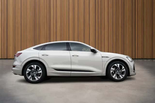 Audi e-tron (2020) thumbnail 4