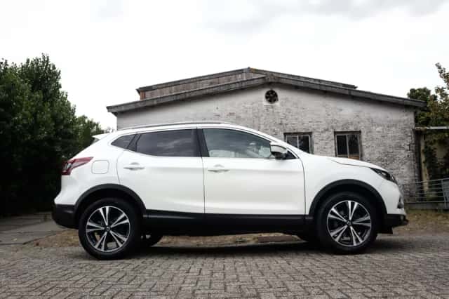 Nissan Qashqai (2021) thumbnail 4