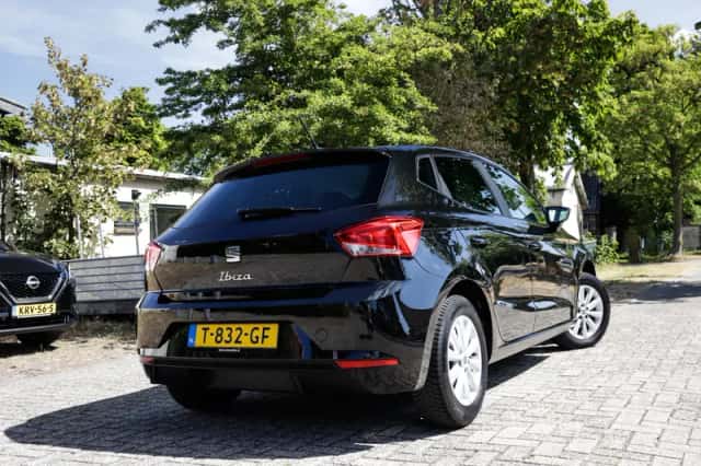 SEAT Ibiza (2023) thumbnail 2