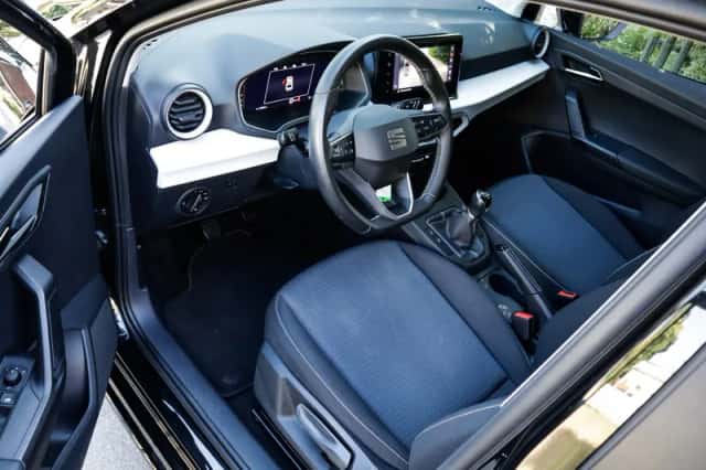SEAT Ibiza (2023) thumbnail 3