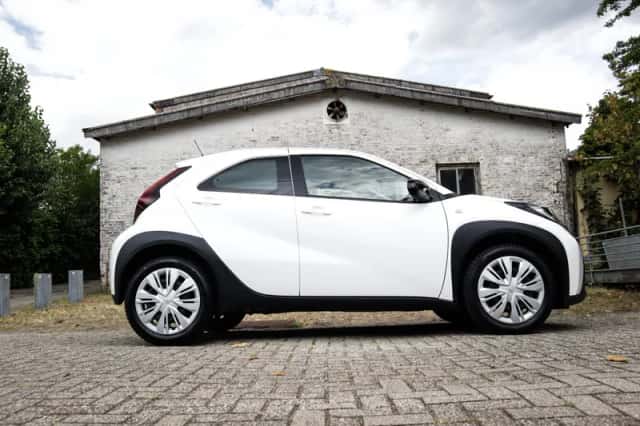 Toyota Aygo (2022) thumbnail 4