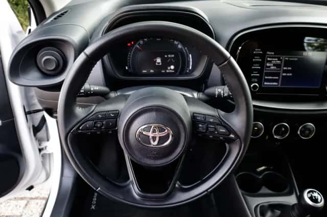 Toyota Aygo (2022) thumbnail 5
