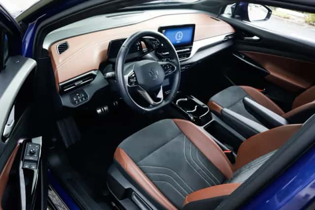 Volkswagen ID.4 (2021) thumbnail 3
