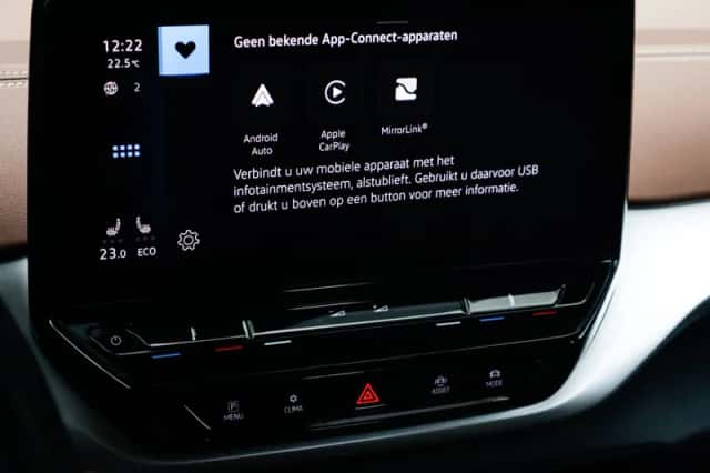 Volkswagen ID.4 (2021) thumbnail 6