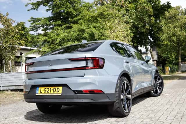 Polestar 2 (2021) thumbnail 2