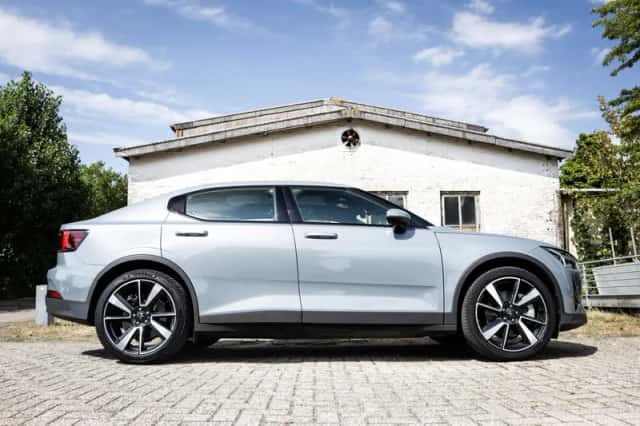 Polestar 2 (2021) thumbnail 4