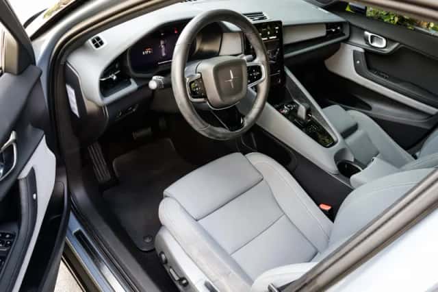 Polestar 2 (2021) thumbnail 5