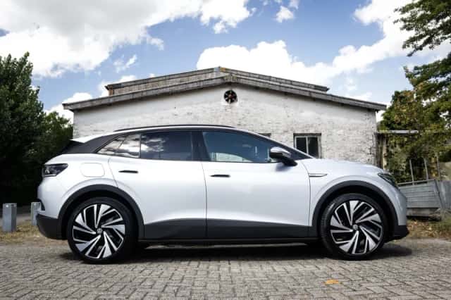 Volkswagen ID.4 (2021) thumbnail 4