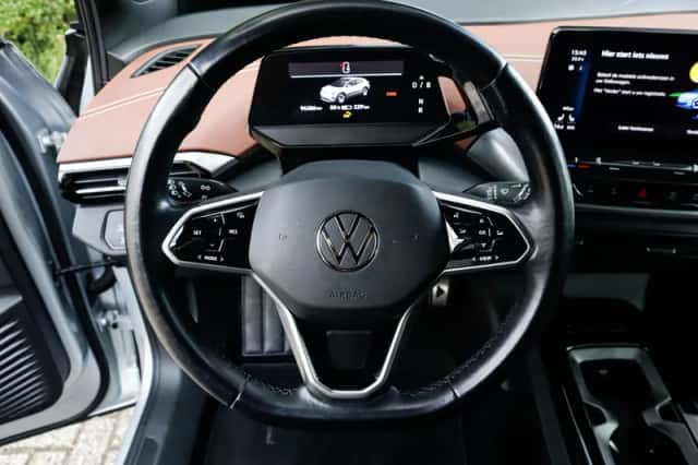 Volkswagen ID.4 (2021) thumbnail 5