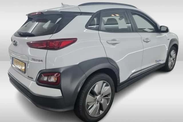 Hyundai Kona (2020) thumbnail 2