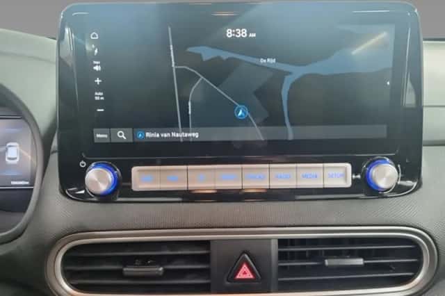 Hyundai Kona (2020) thumbnail 4
