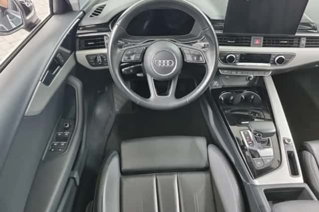 Audi A4 (2022) thumbnail 3