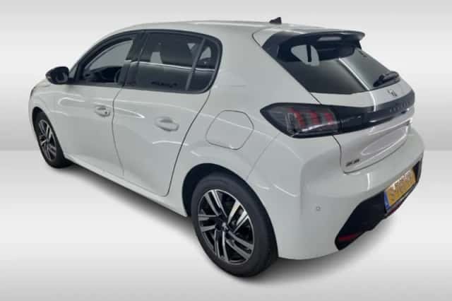 Peugeot 208 (2023) thumbnail 2