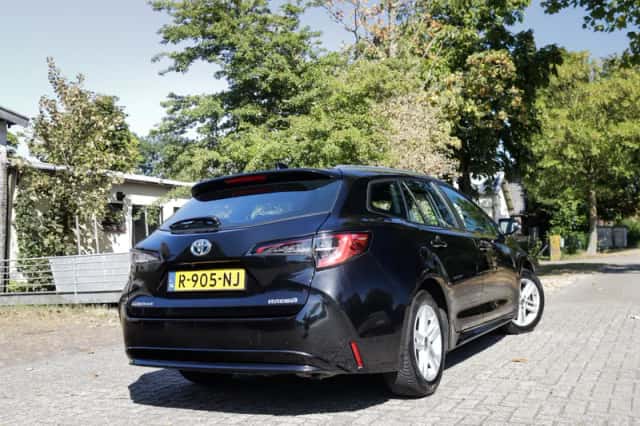 Toyota Corolla (2022) thumbnail 2