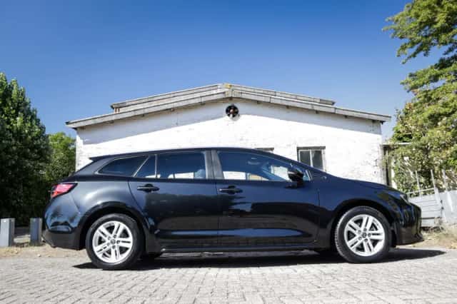 Toyota Corolla (2022) thumbnail 4