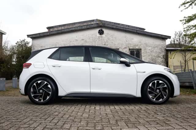 Volkswagen ID.3 (2022) thumbnail 4