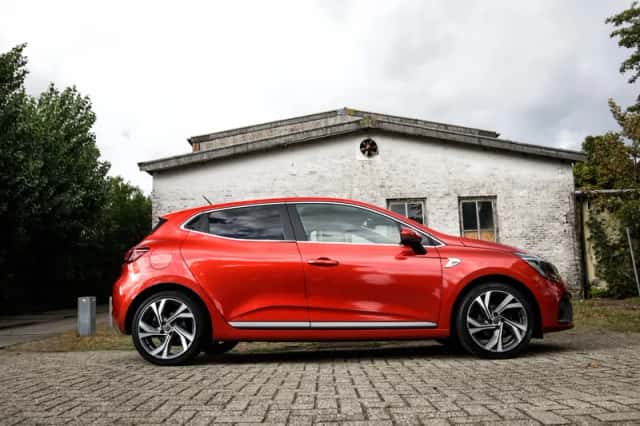 Renault Clio (2019) thumbnail 4