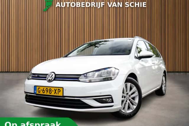 Volkswagen Golf (2020) thumbnail 1
