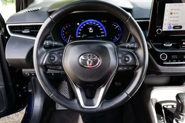 Toyota Corolla (2023) thumbnail 5
