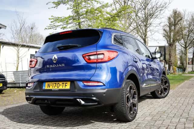 Renault Kadjar (2022) thumbnail 2