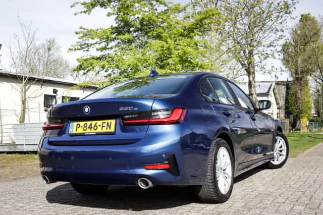 BMW 3-Serie (2022) thumbnail 2