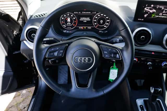 Audi Q2 (2022) thumbnail 5