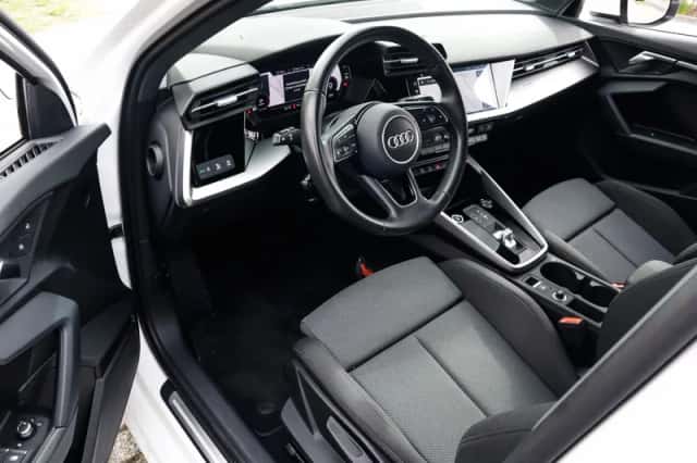 Audi A3 (2022) thumbnail 3