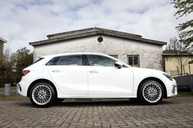 Audi A3 (2022) thumbnail 4