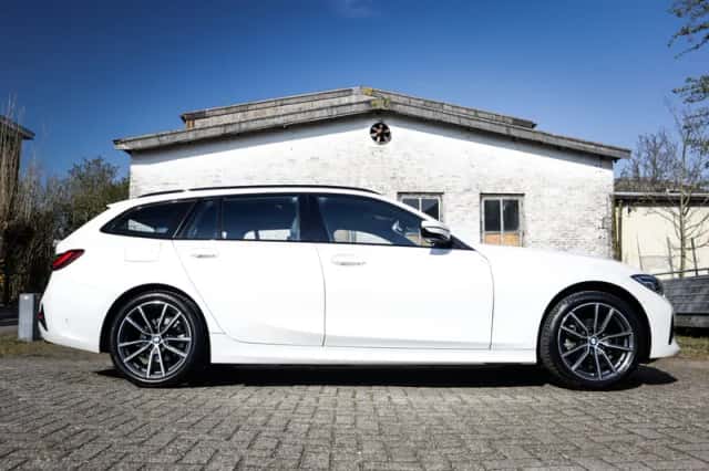 BMW 3-Serie (2022) thumbnail 4