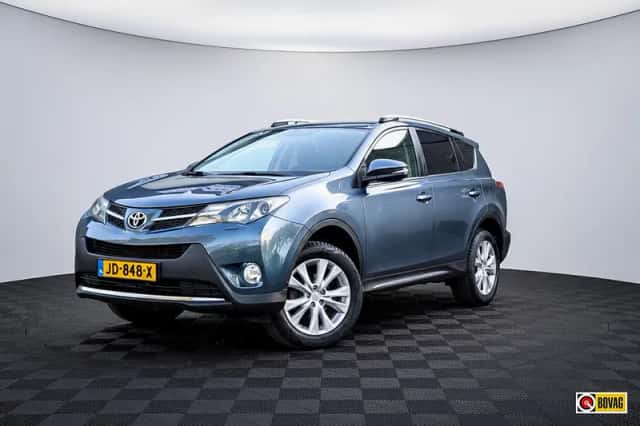 Toyota RAV4 (2013) thumbnail 4