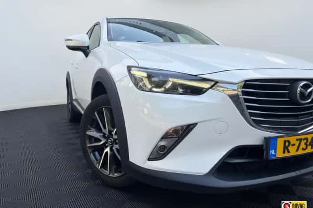 Mazda CX-3 (2015) thumbnail 2
