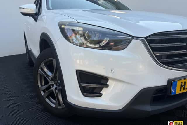 Mazda CX-5 (2015) thumbnail 2