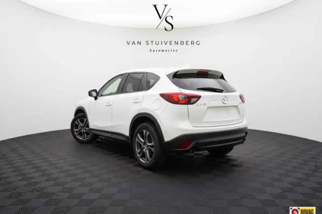 Mazda CX-5 (2015) thumbnail 5