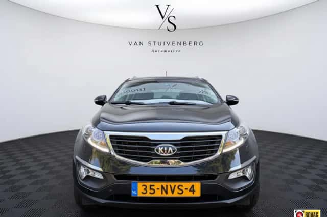 Kia Sportage (2011) thumbnail 3