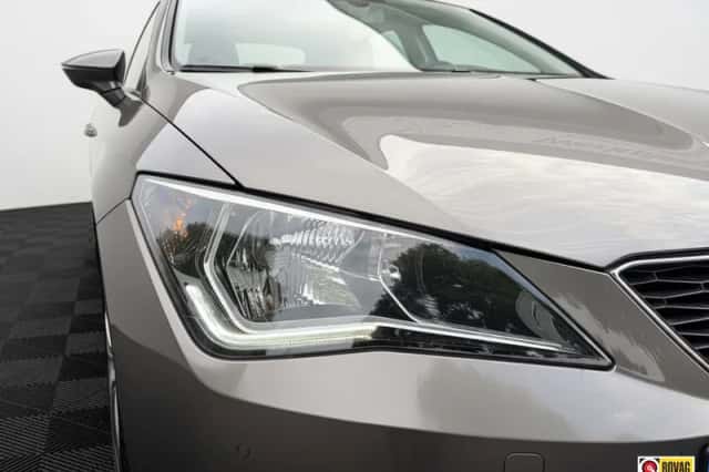 SEAT Ibiza (2015) thumbnail 2