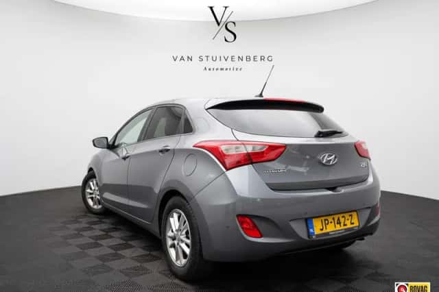 Hyundai i30 (2016) thumbnail 5