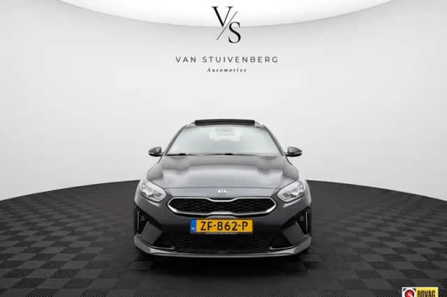 Kia Ceed Sportswagon (2019) thumbnail 3
