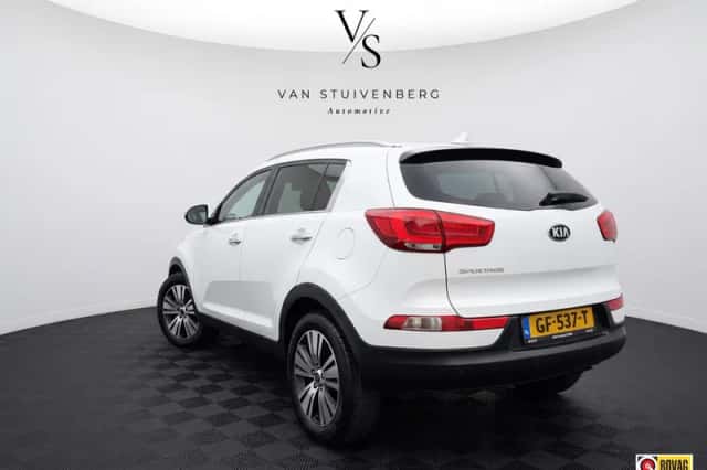 Kia Sportage (2015) thumbnail 5