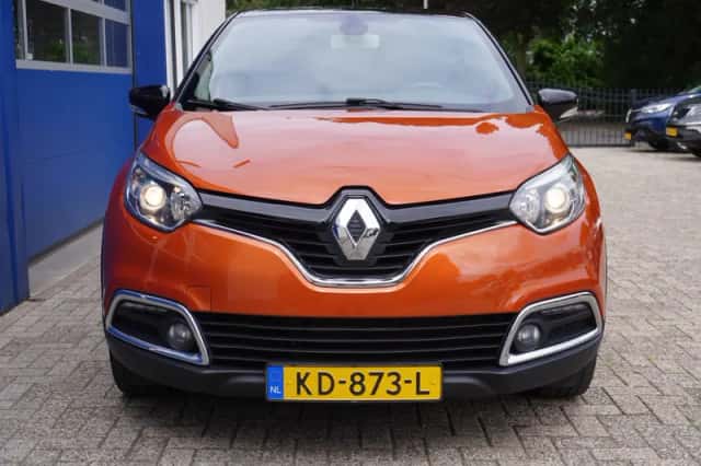 Renault Captur (2013) thumbnail 2