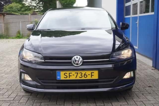 Volkswagen Polo (2018) thumbnail 2