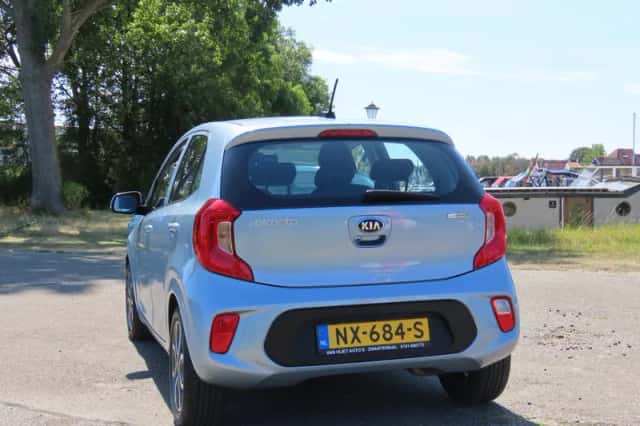 Kia Picanto (2017) thumbnail 3