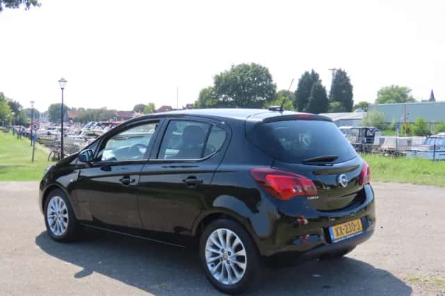 Opel Corsa (2019) thumbnail 3